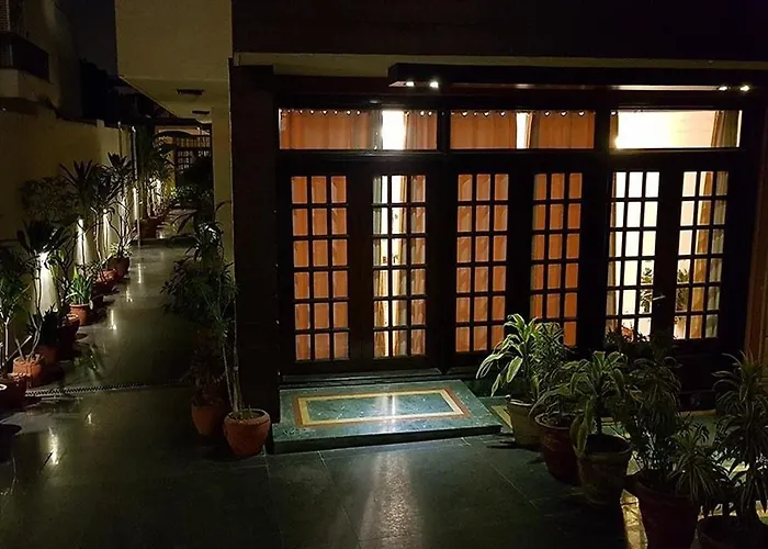 Greenleaf Apartment And Suites, Kalkaji New Delhi