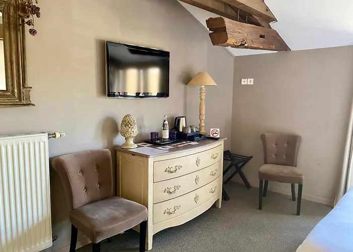 Hotel La Tour Cocooning&Gastronomie à Châtillon-sur-Chalaronne