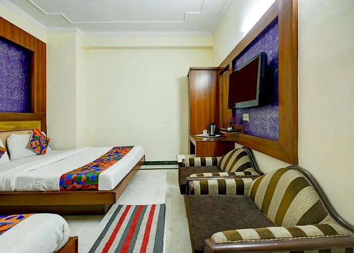 Hotel Star Paradise New Delhi