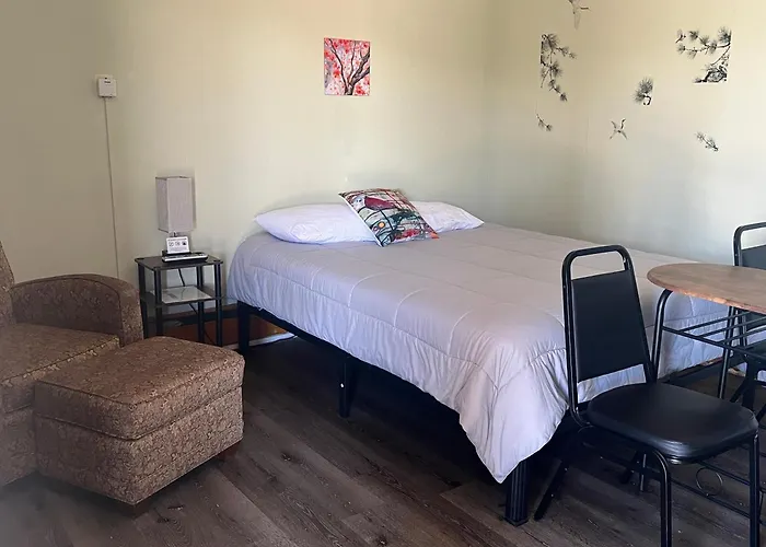 Midtown Inn & Suites La Junta