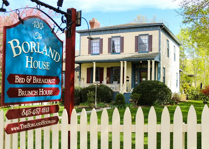 The Borland House Inn Montgomery