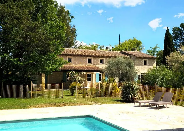 Mas des Poulains Chambres d'hotes Eygalières