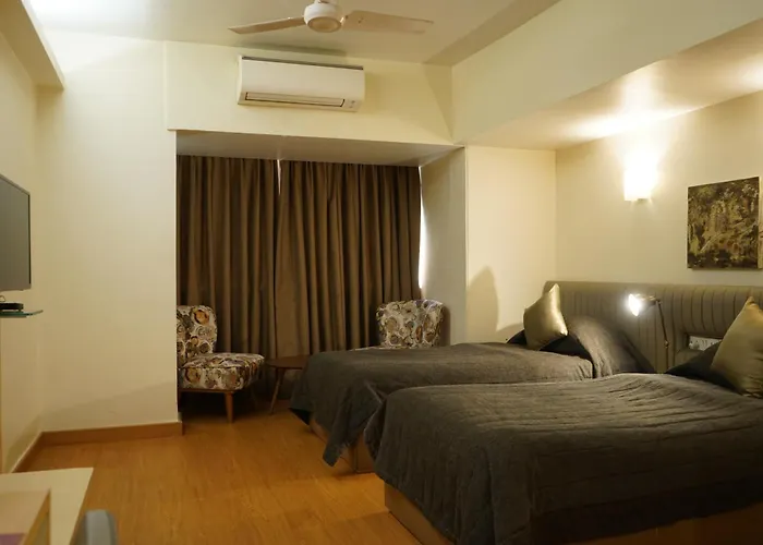 Hotel Diplomat, Colaba Mumbai