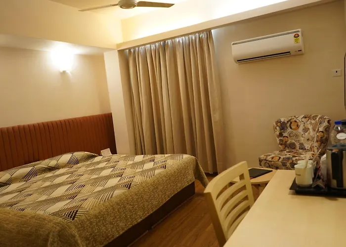 Hotel Diplomat, Colaba Mumbai
