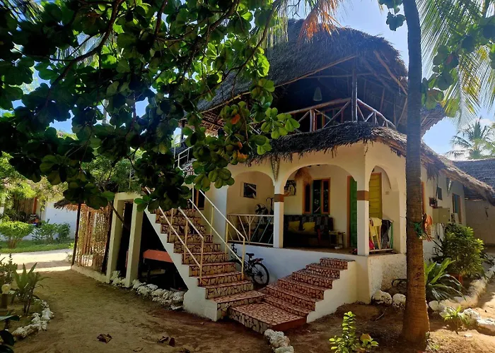 Fontaine Garden Village Bwejuu