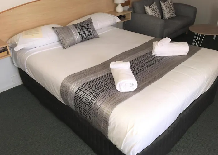 Warwick Vines Motel