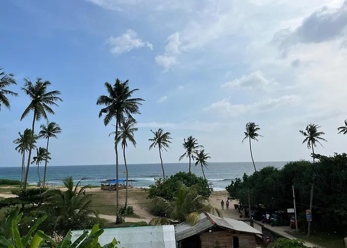 Coconut Surf Inn Weligama