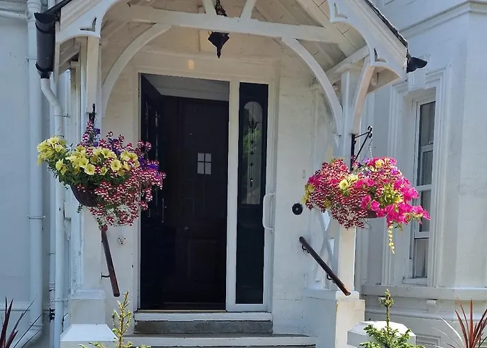 Claridge House Retreat Centre Inc Continental Vegetarian Or Vegan Breakfast Bed & Breakfast Lingfield