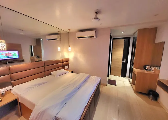 Solitaire Hotel New Delhi