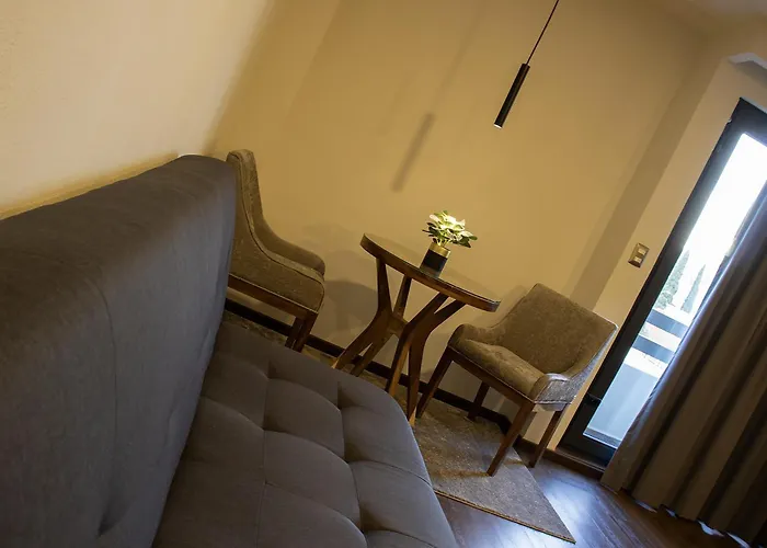 Estanza Hotel & Suites Morelia