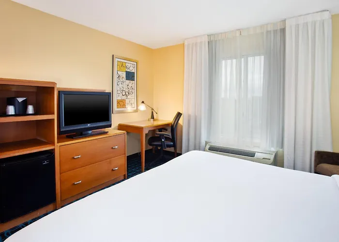 Fairfield Inn & Suites By Marriott Lexington North
