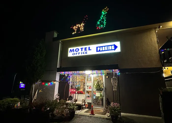 Holiday House Motel Ladysmith
