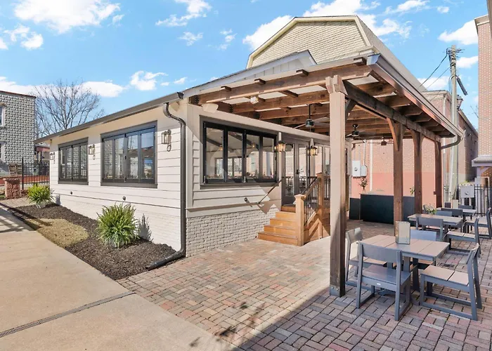 27 On Park Boutique Hotel & Venue Dahlonega