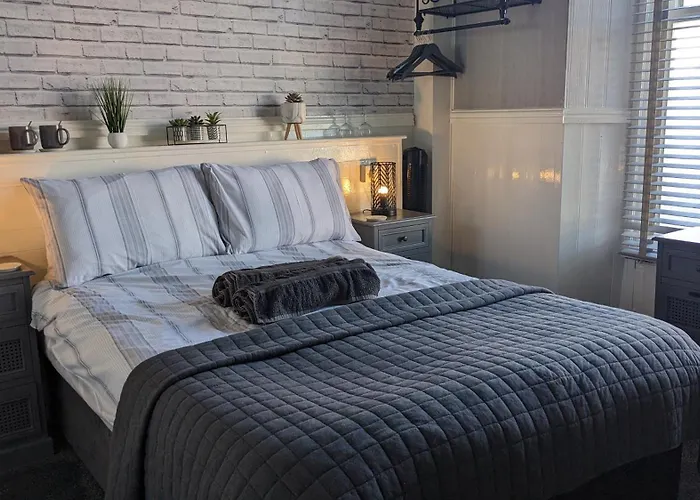 Croyland Guest House Tenby