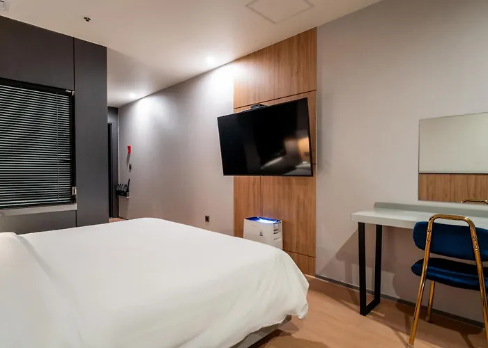Gray 193 Hotel Busan