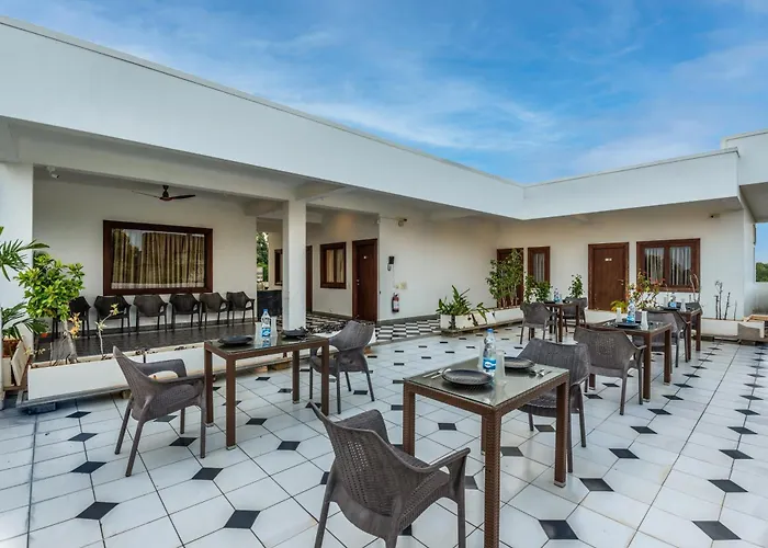 Treebo Premium Villa Escape In With Pool View Auroville