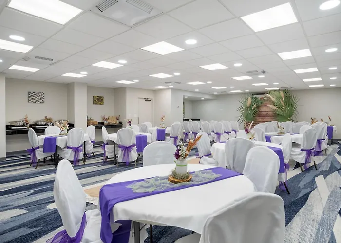 Comfort Inn & Suites New Orleans Airport North Kenner