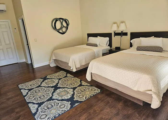 Sunset Cottage Motel Ligonier