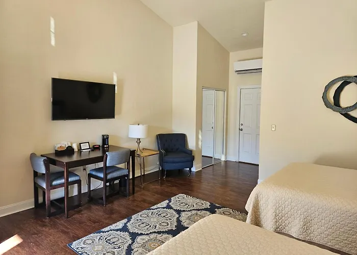Sunset Cottage Motel Ligonier
