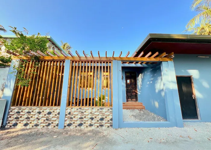 Endhaa, Divers Home Fuvahmulah