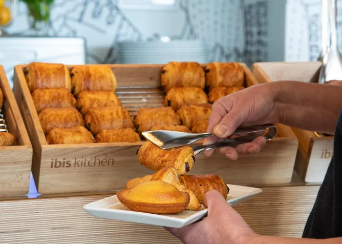 Ibis Versailles Chateau