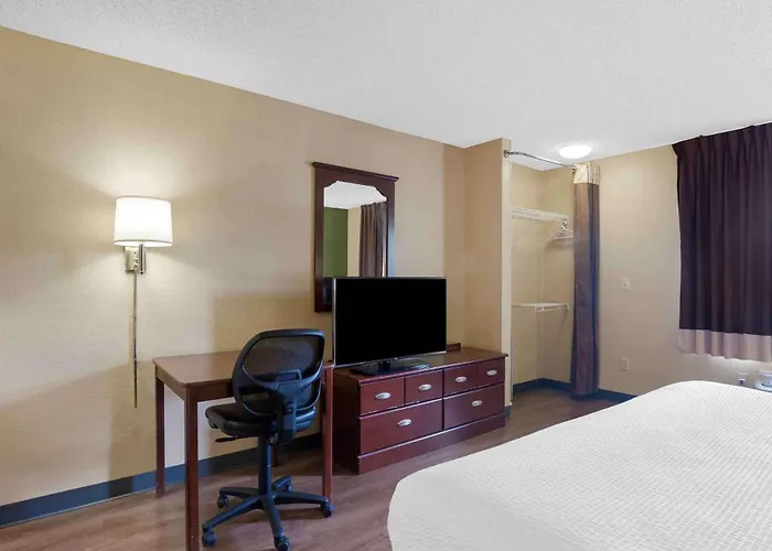 Extended Stay America Select Suites Tampa Airport Memorial Hwy West Chase