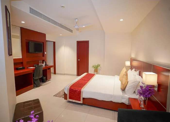 Hotel Swarn Towers Bareilly
