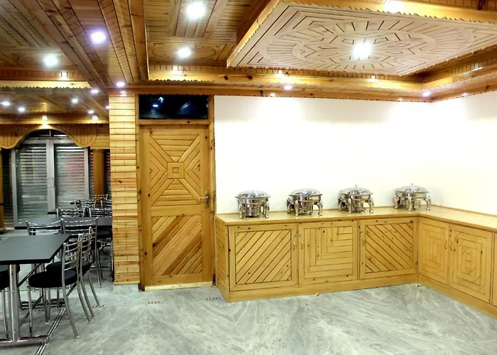 Hotel Uttarayan Sangla