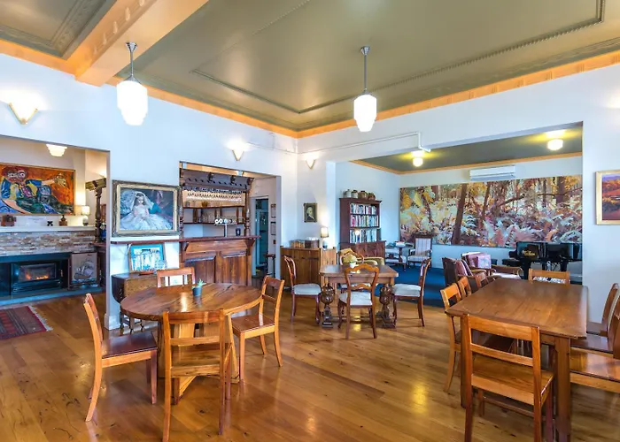 Northern Arts Hotel Castlemaine