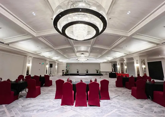 Grand Regal Hotel Davao