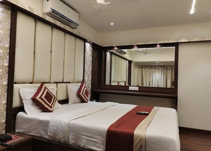 Hotel Shelter Palace Navi Mumbai