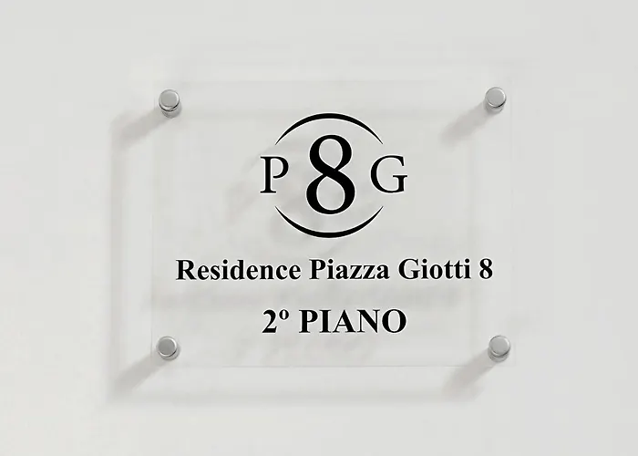 Residence Piazza Giotti 8 Triëst