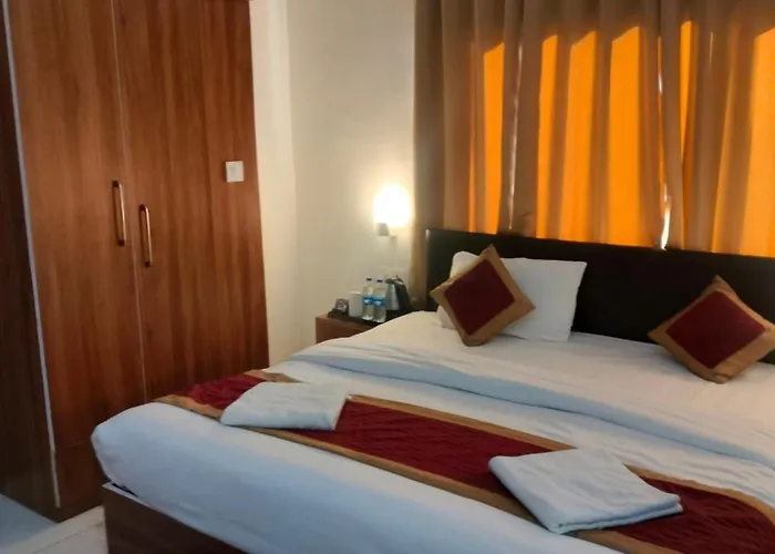 Seven Corbett Hotel Ramnagar 