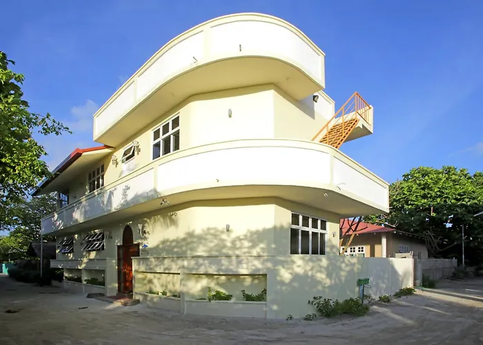 Hanifaru Transit Inn Dharavandhoo