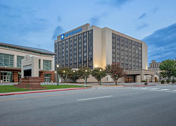 Wyndham Fort Smith City Center