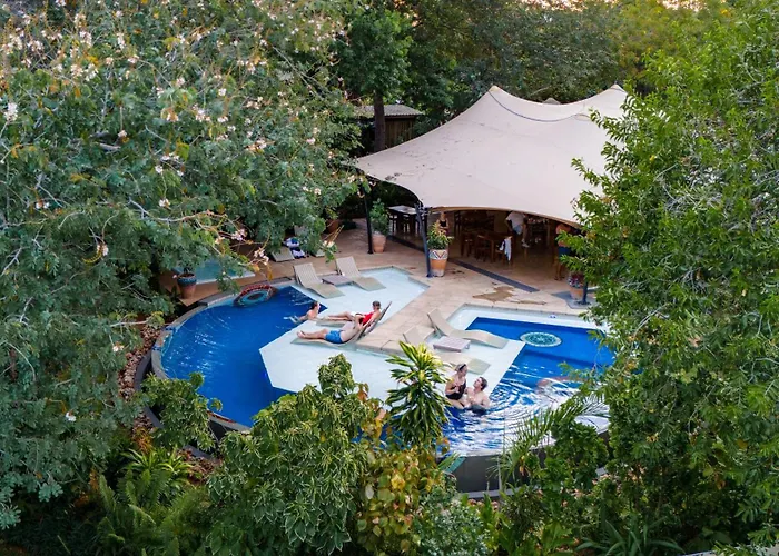 Shongwe Oasis Hotel Victoria Falls