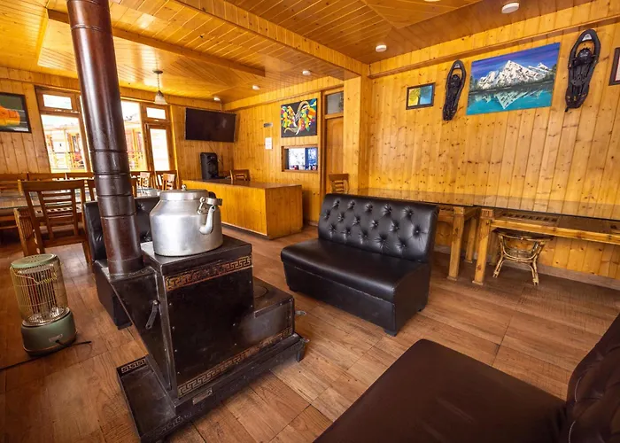 Adventure Valley Hotel Manali 