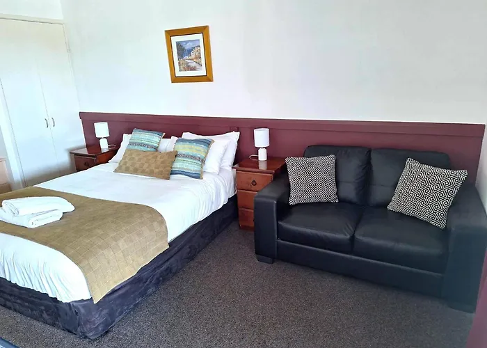 Central Studio Accommodation Gladstone