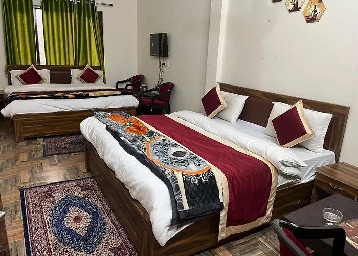 Goroomgo Morning Moon Bhimtal Near Ramleela Ground - Comfortable Stay With Family