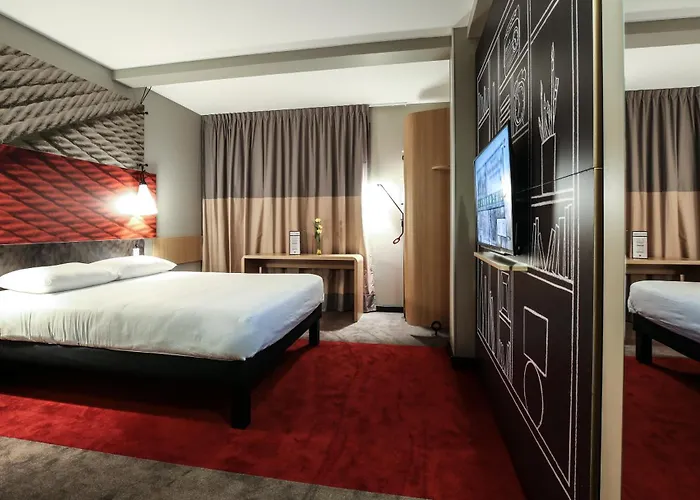 Ibis Niort Est Mendes France Hotel