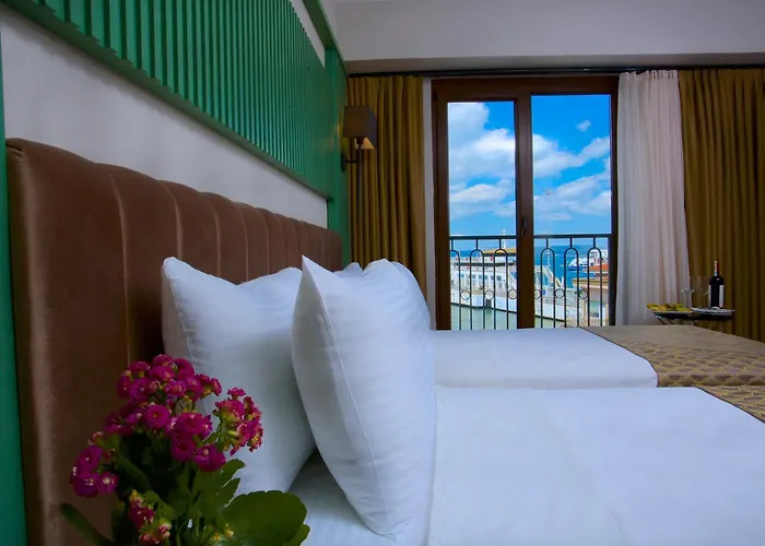 Çanakkale Bosphorus Port Aspen Hotel