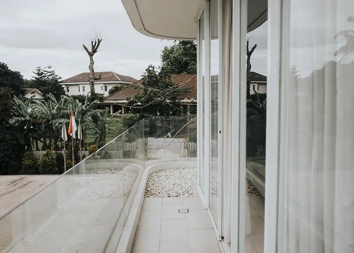 Art Deco Luxury Hotel & Residence Bandung