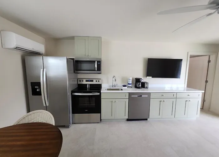 Sunshine Island Inn - Adults Only Sanibel