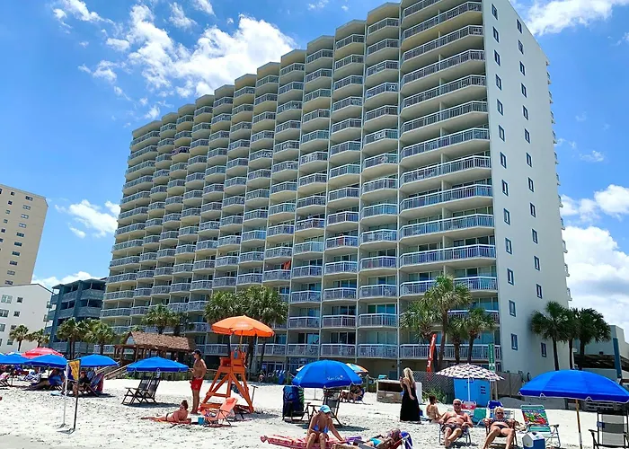 405 Waters Edge Hotel Garden City