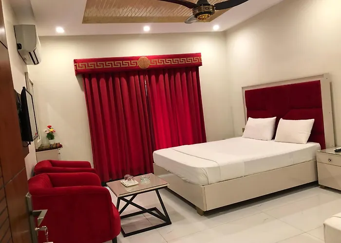 Dove Inn Hotel Kalma Chowk Lahore