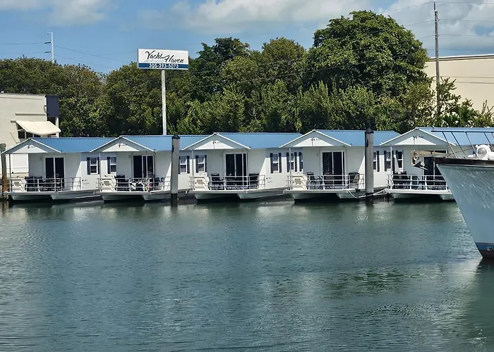 Yacht Haven Hotel Marathon