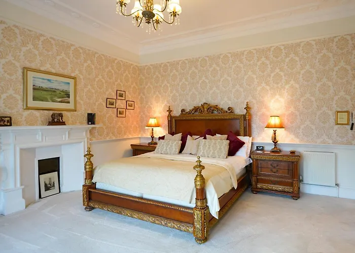 The Townhouse Ayr - Luxury B&B - Adults Only