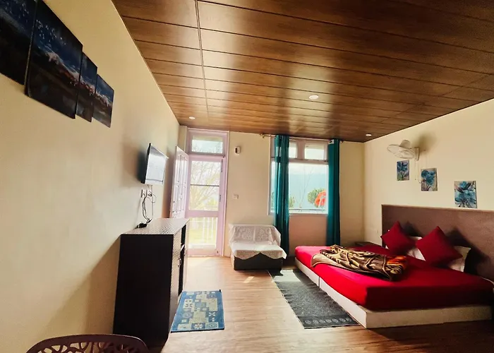 Snowdrop Eco Resort Chail