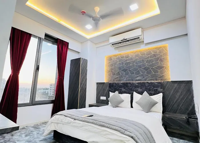 Hotel Star Galaxy Surat