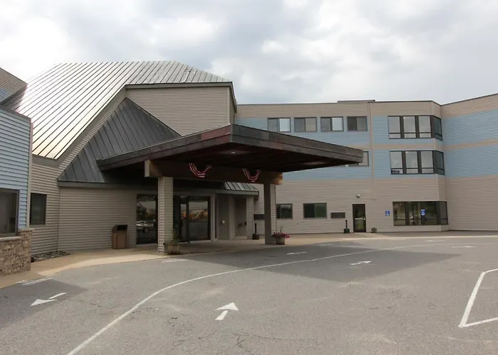 Baraga Lakeside Inn